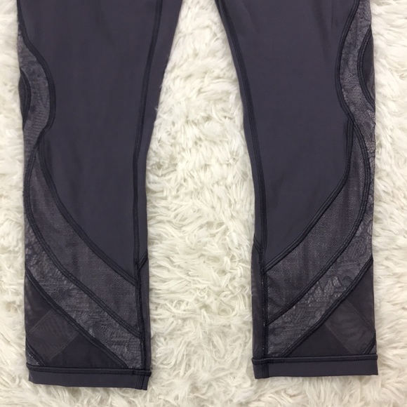 Lululemon Wunder Under Crop 21" *Lace Moonwalk - Picture 2 of 7